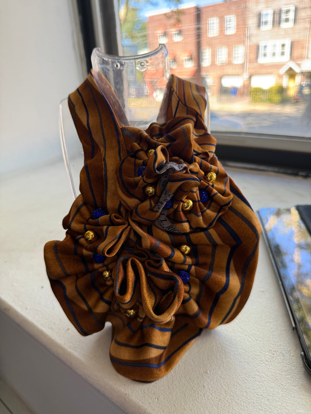 The Golden Royal Bloomtie