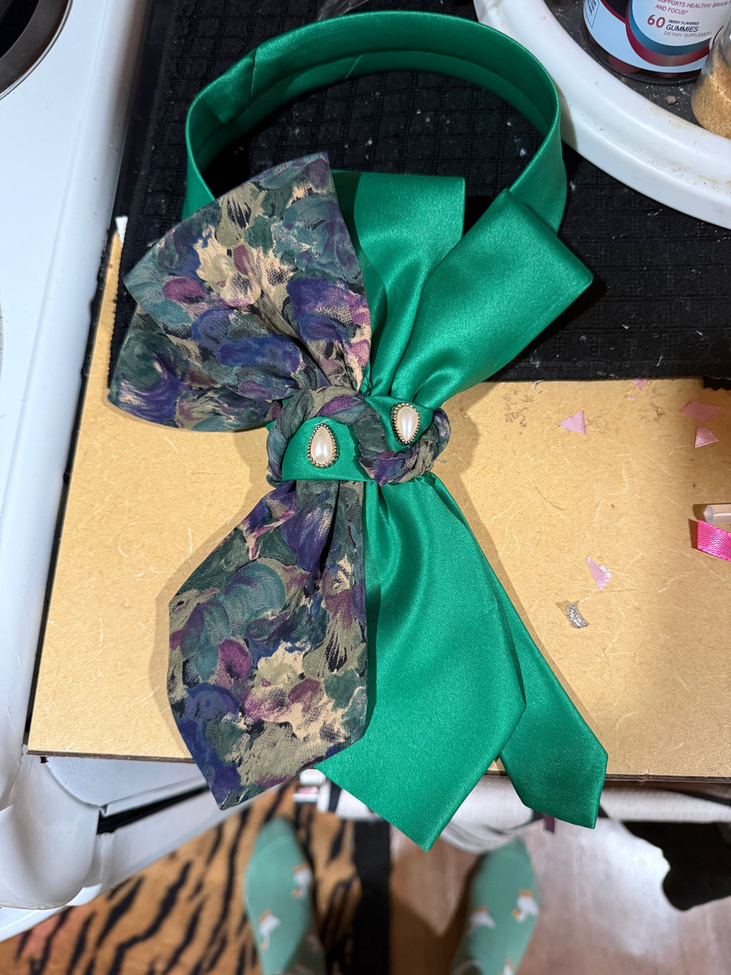 Emerald Garden Elegance Statement Tie
